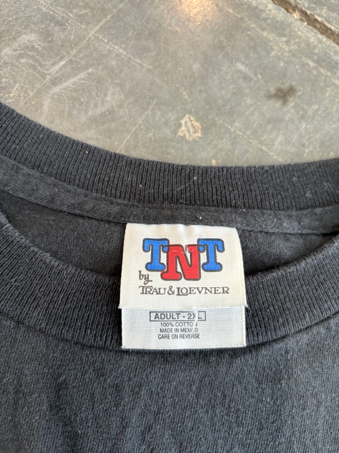 Vintage Y2K North American Sportsman Graphic Tee Pit