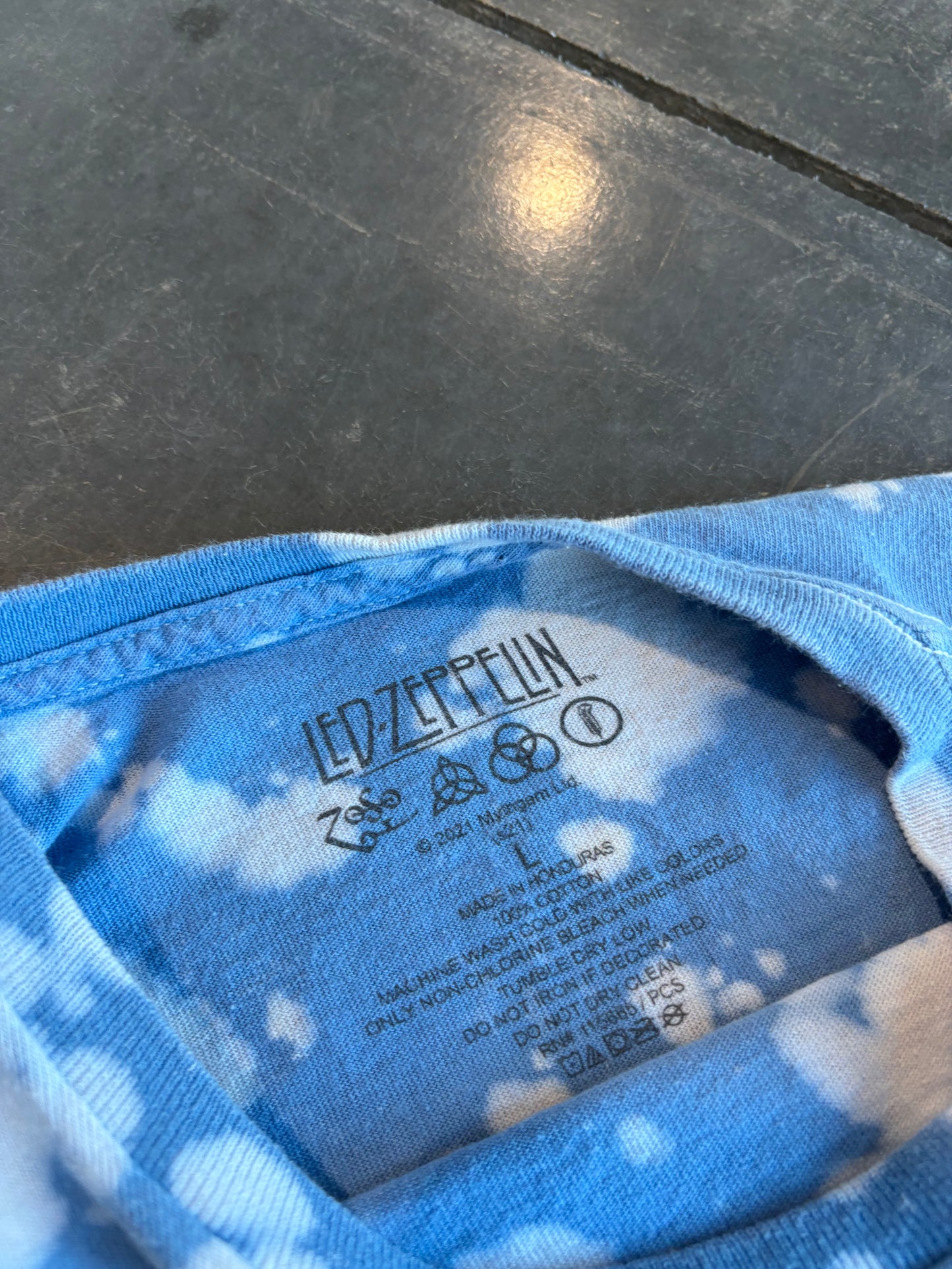 Led Zeppelin 1975 US Tour Graphic Tee