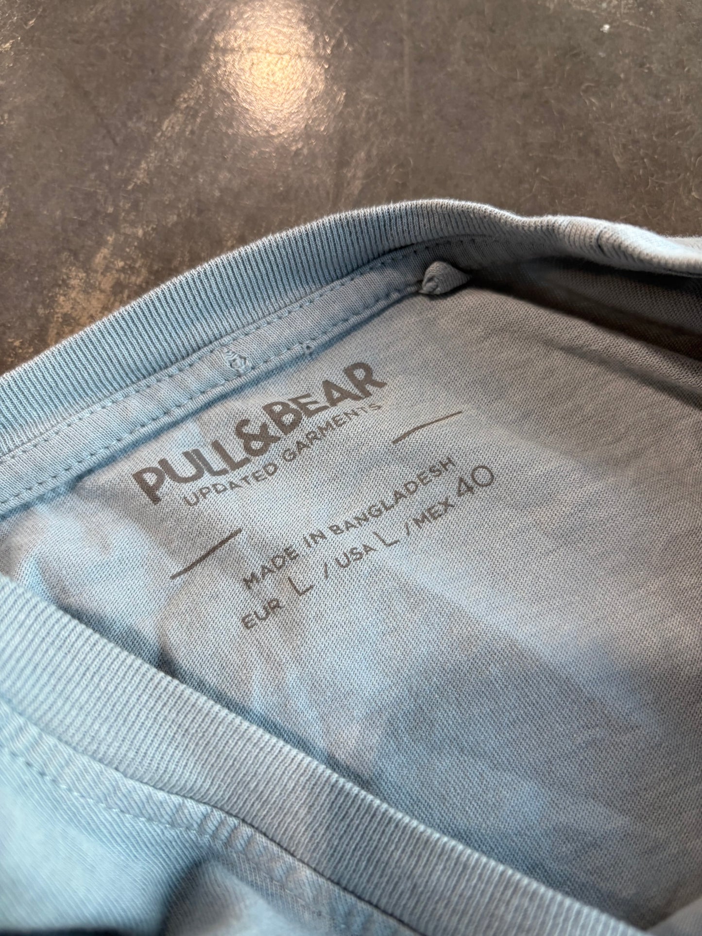 Pull & Bear Graphic Tee