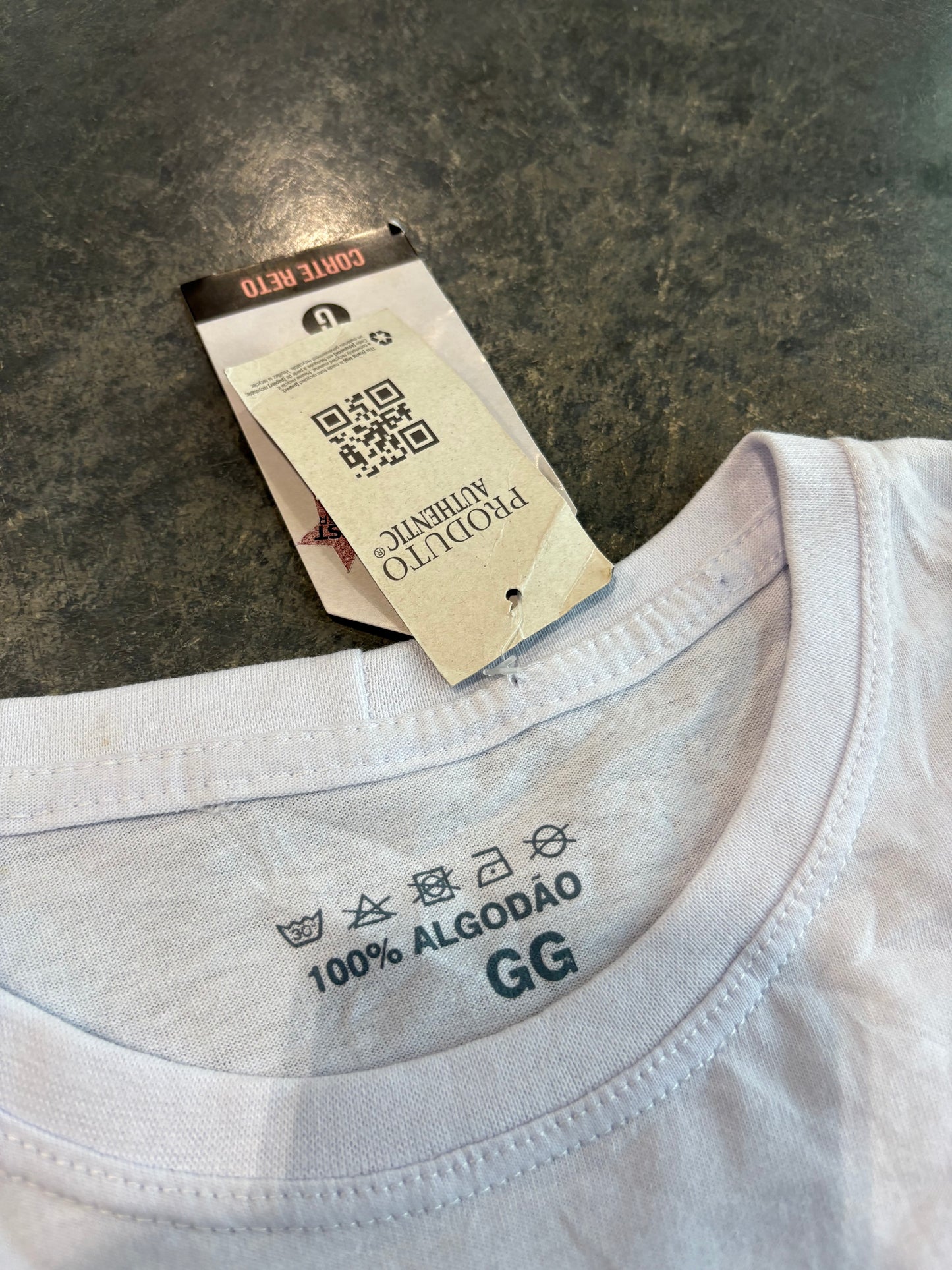 Quicksilver Graphic Tee *NEW WITH TAGS*