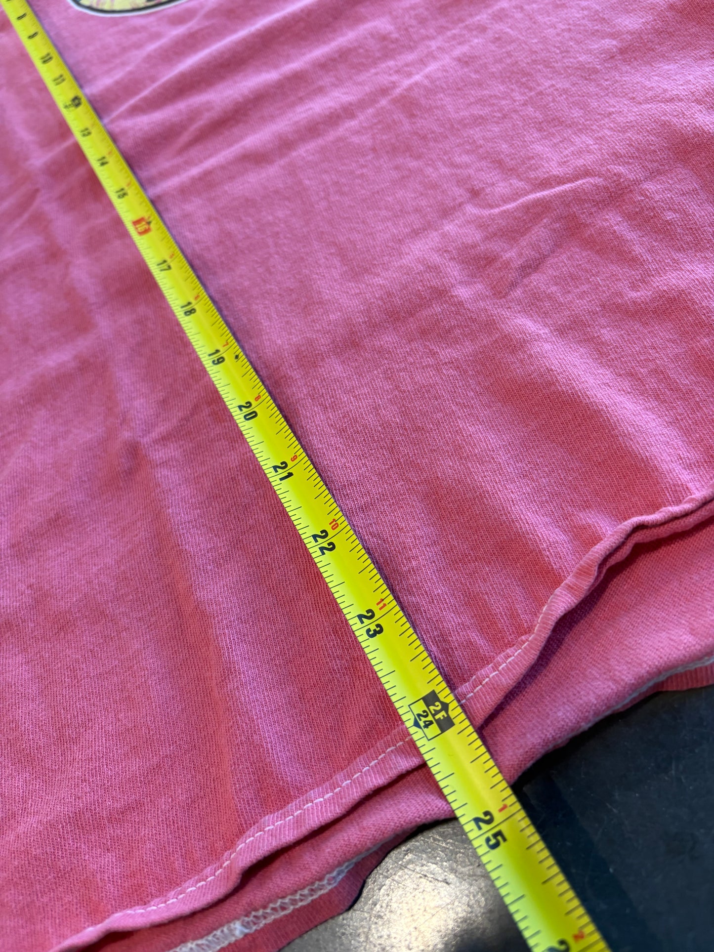 Buc-cees Graphic Tee- Thrifted