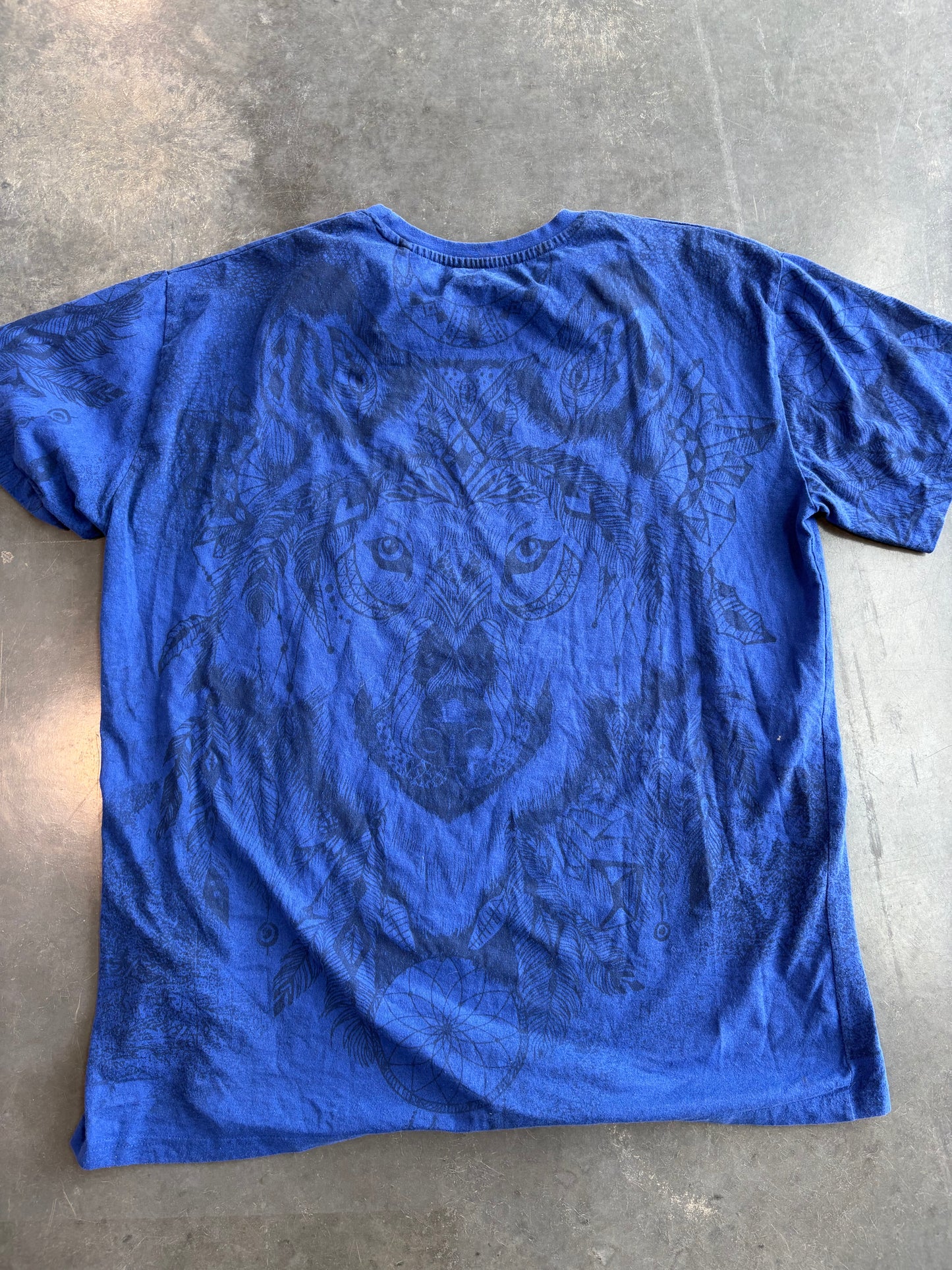 Vintage Wolf Graphic Tee