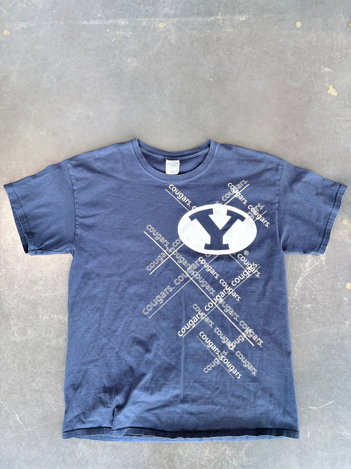 Vintage Y2K BYU Cougars Graphic Tee