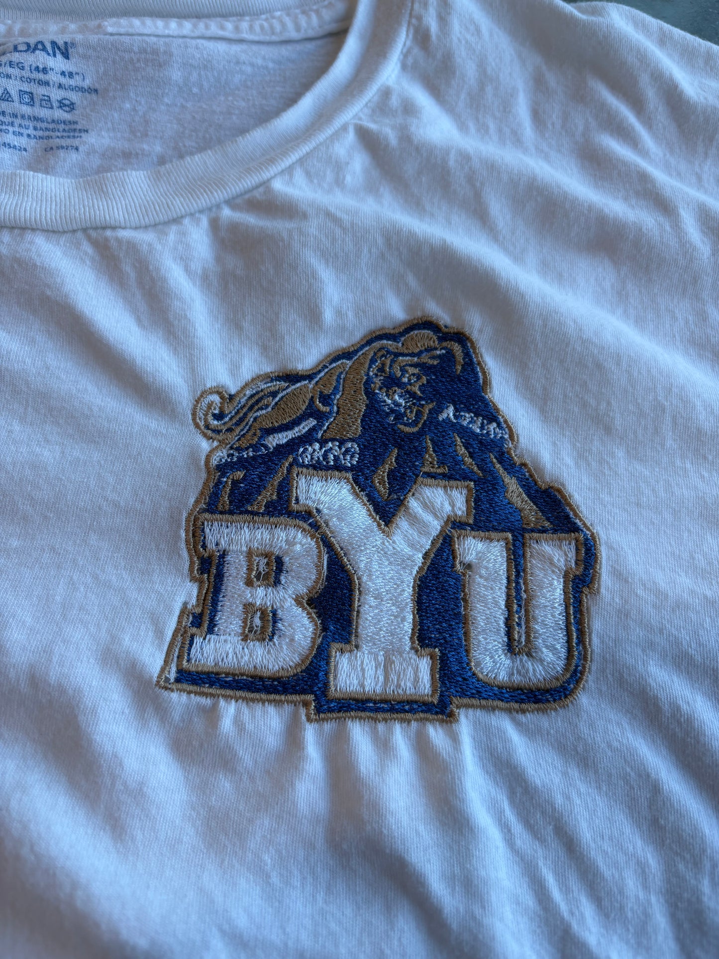 Vintage BYU Cougars Graphic Tee