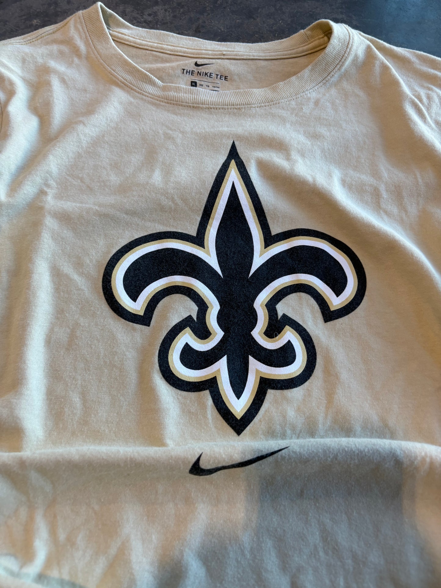 New Orleans Saints Graphic Tee
