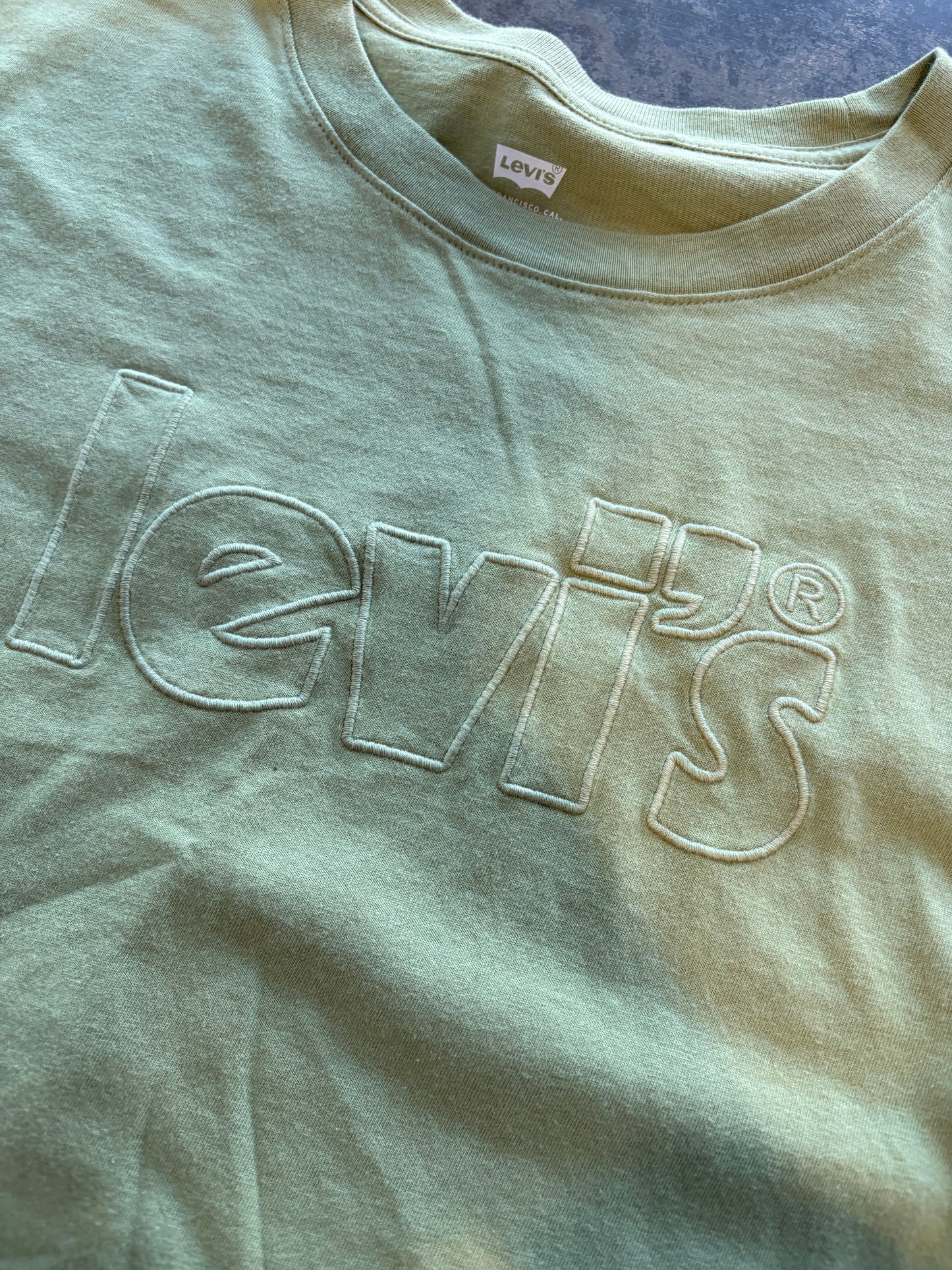 Levi’s Graphic Tee