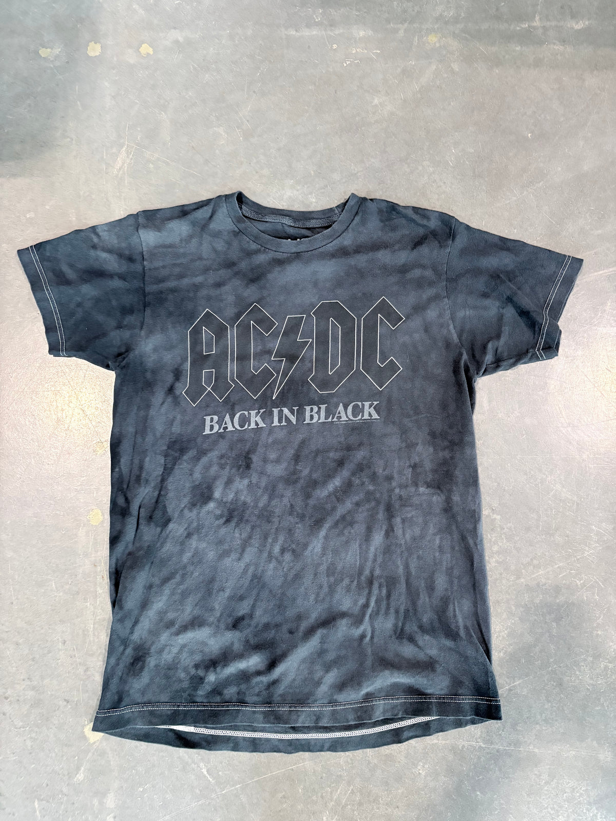 Vintage Y2K AC/DC Back In Black Liquid Blue Graphic Tee Dated 2003