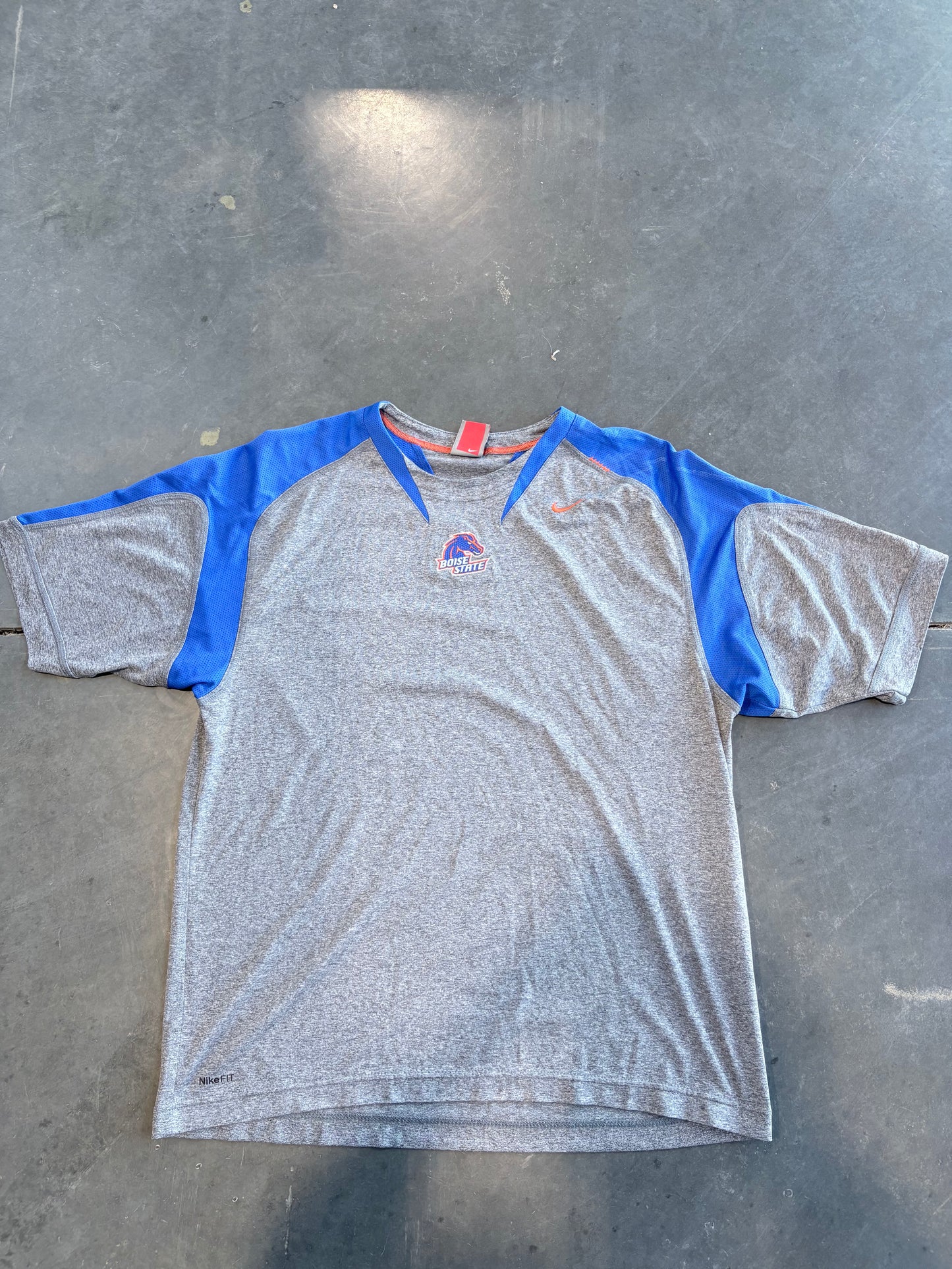 Y2K Boise State Broncos Nike Team Training Jersey