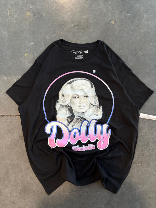 Dolly Graphic Tee