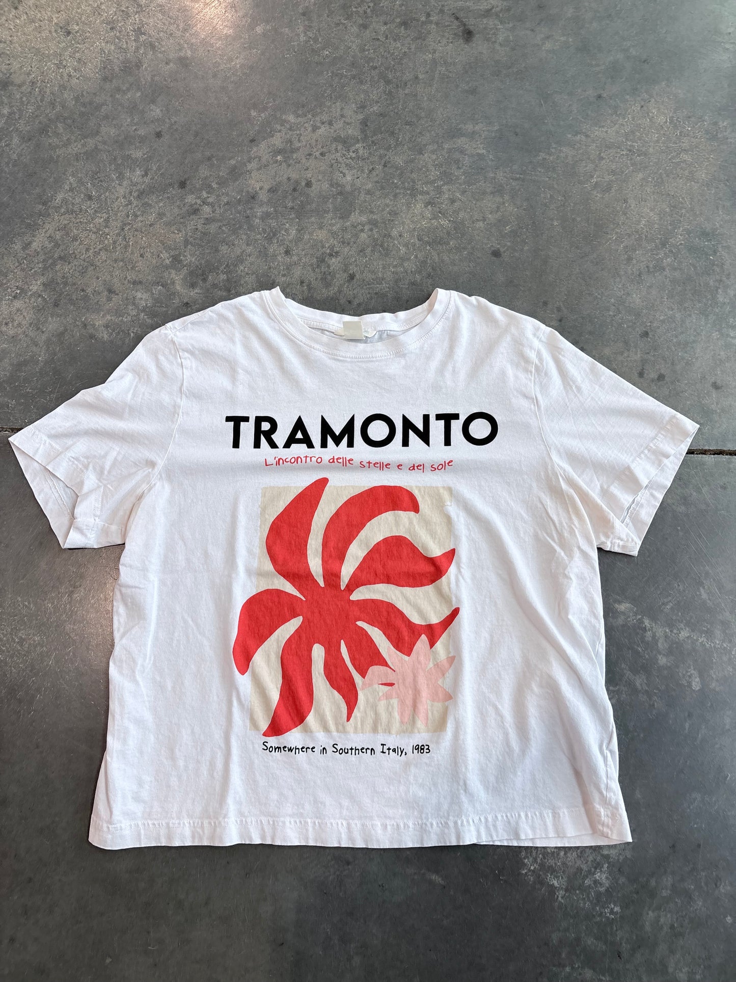 Tramonto Streetwear Graphic Tee