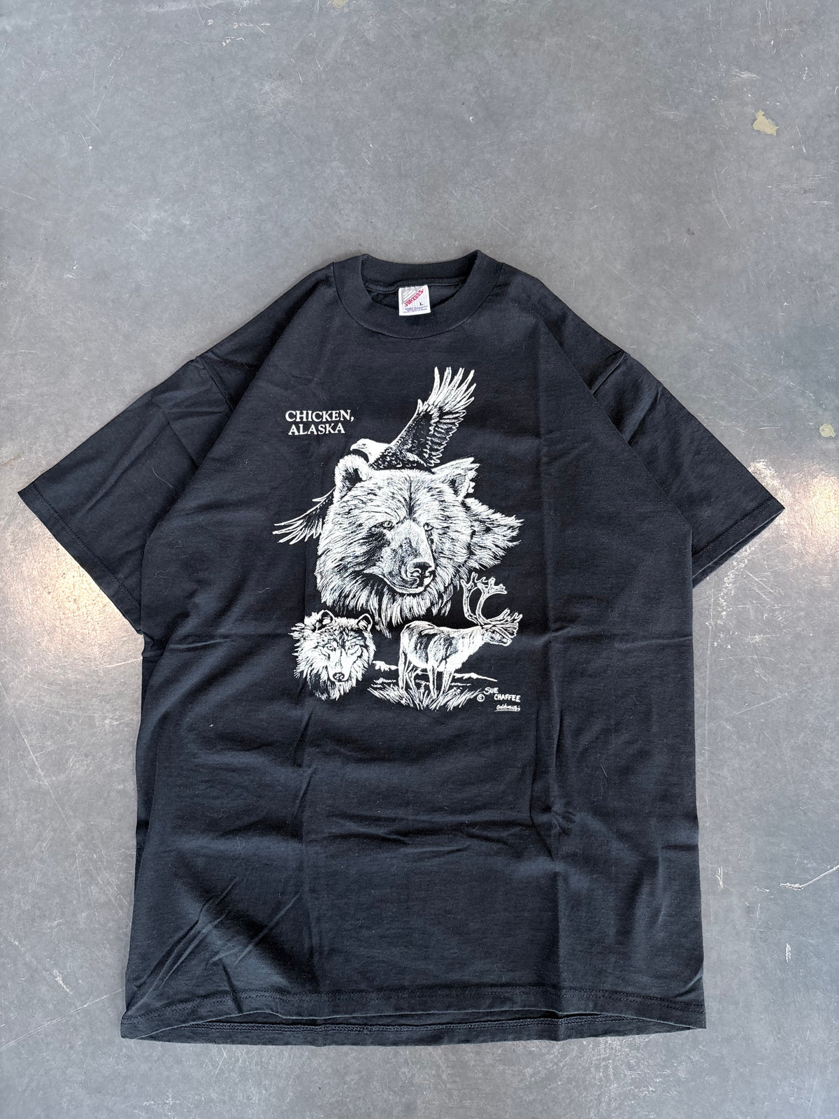 Vintage Alaska Wildlife Graphic Tee 1996