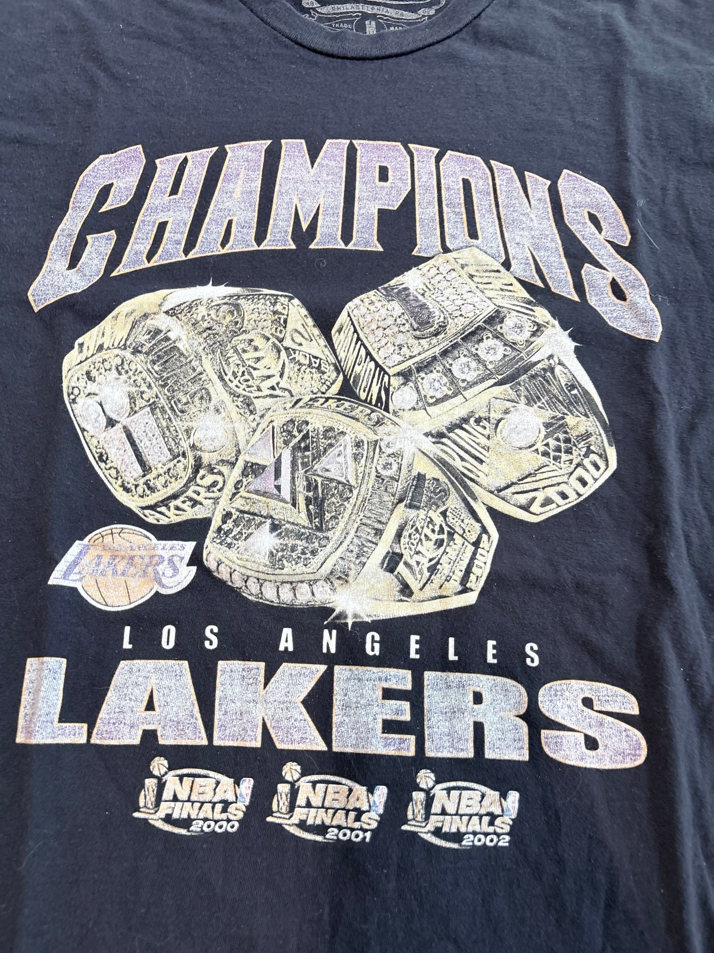 LA Lakers 3 Peat Mitchell & Ness Graphic Tee