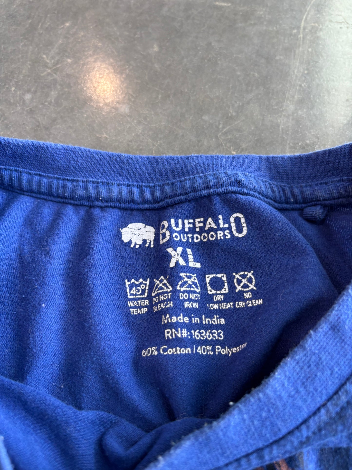 Vintage Wolf Graphic Tee