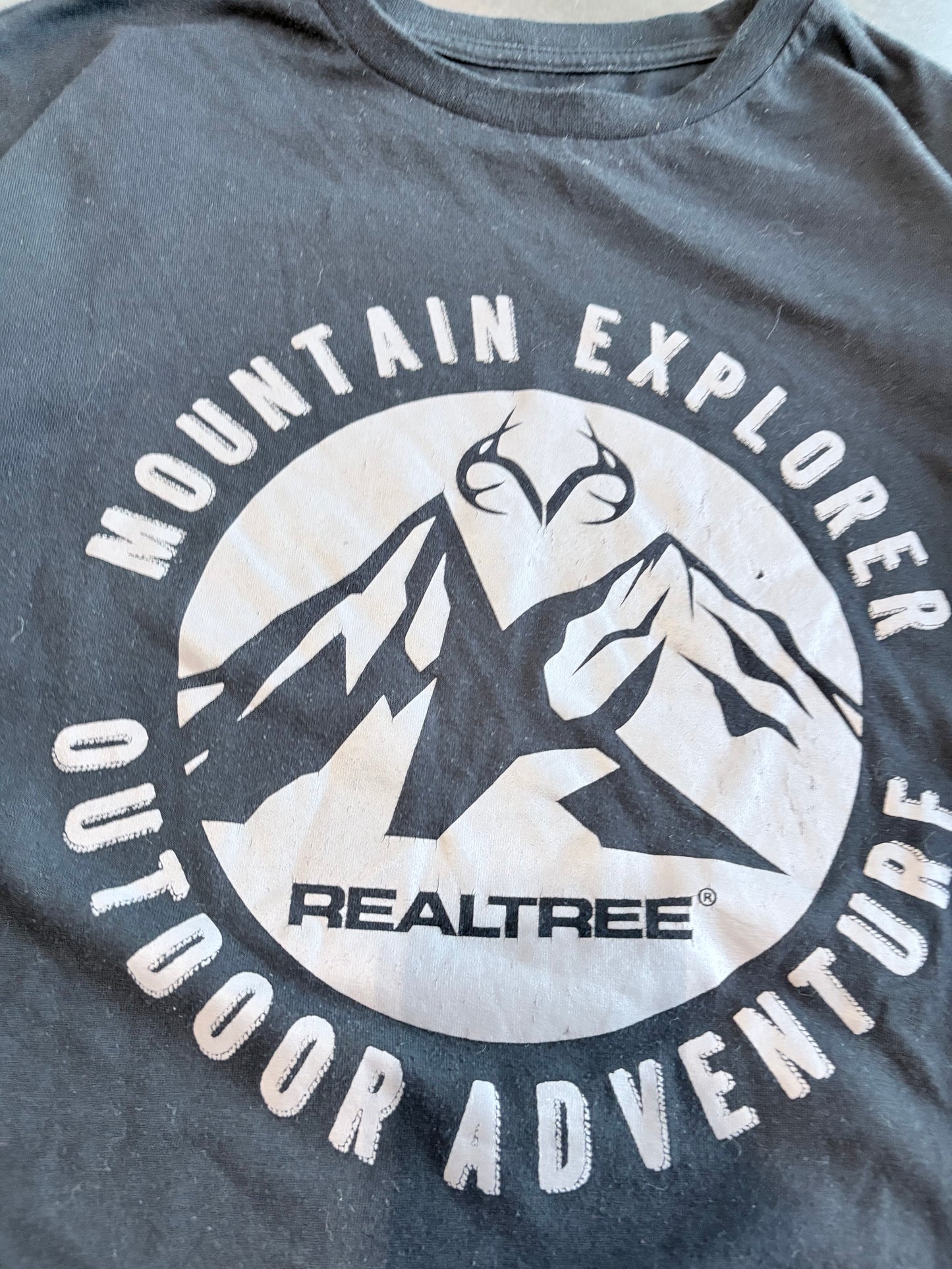 Realtree Camo Graphic Long Sleeve