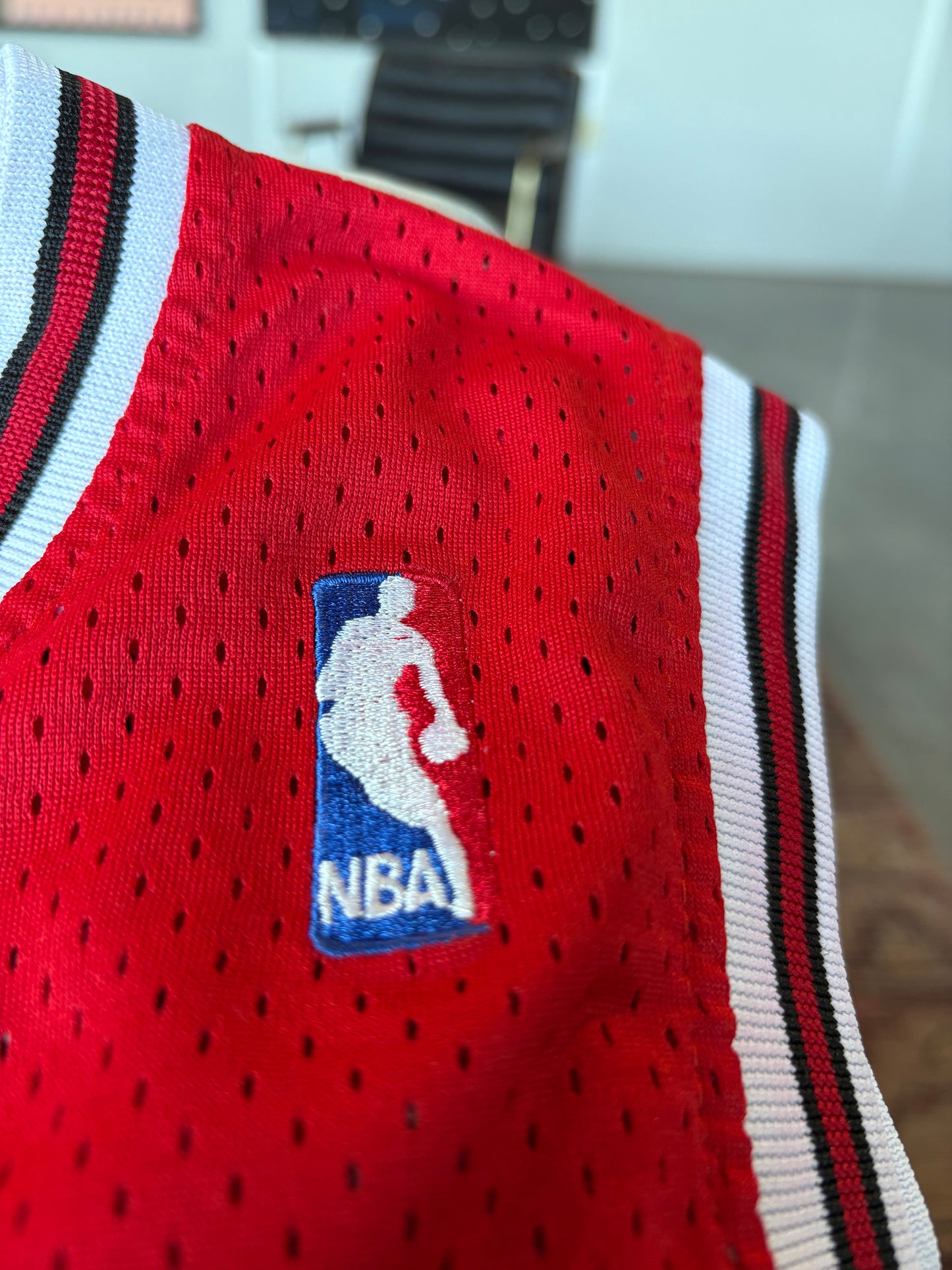Vintage 90s Chicago Bulls #23 Michael Jordan Nike Team NBA Finals Home Jersey