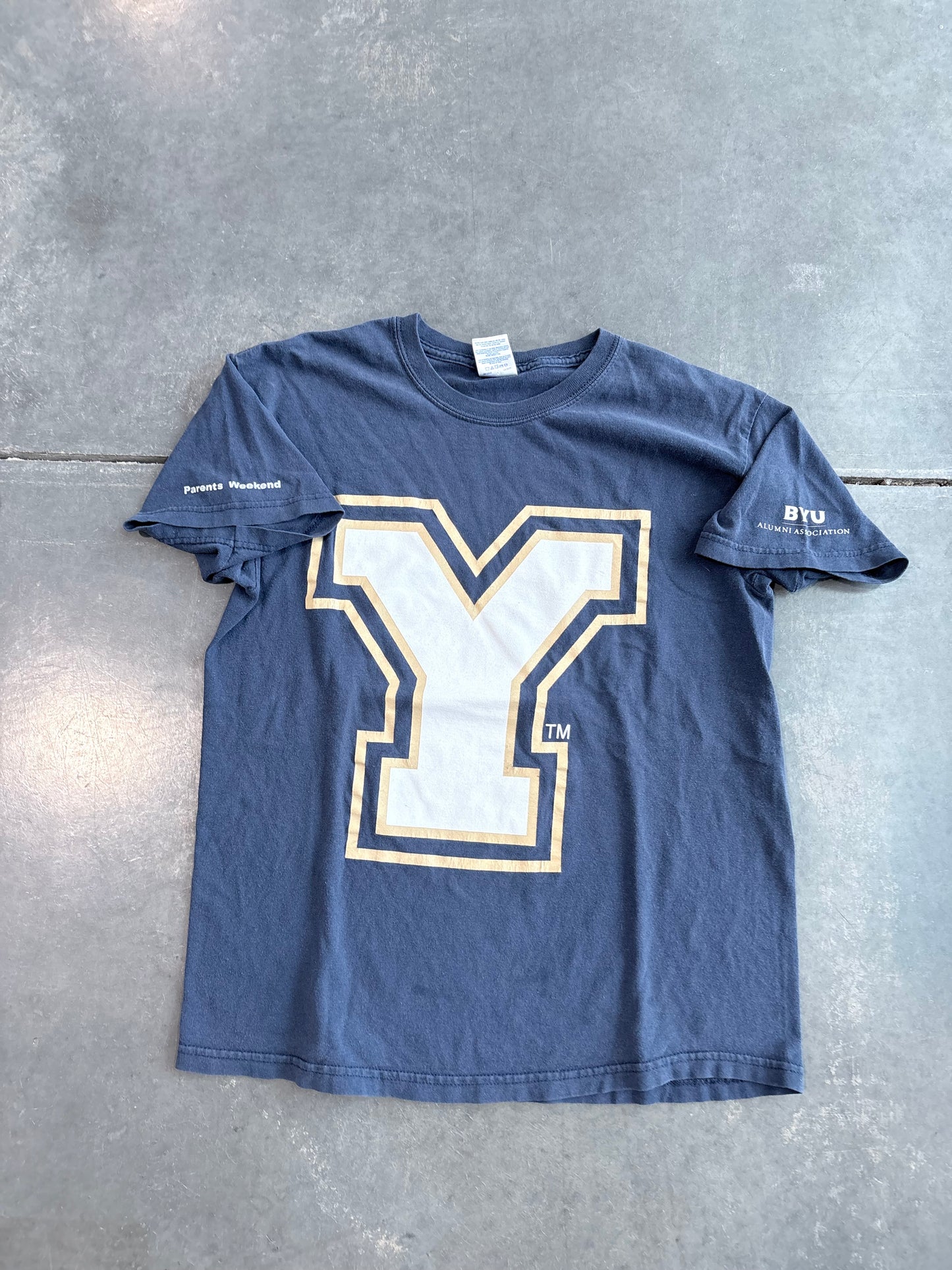 Vintage Y2K BYU Cougars Graphic Tee