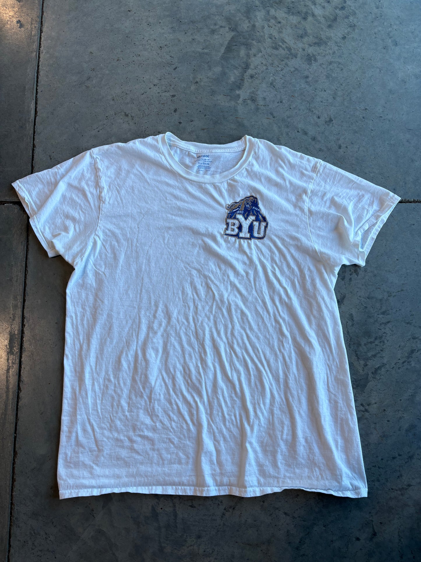 Vintage BYU Cougars Graphic Tee
