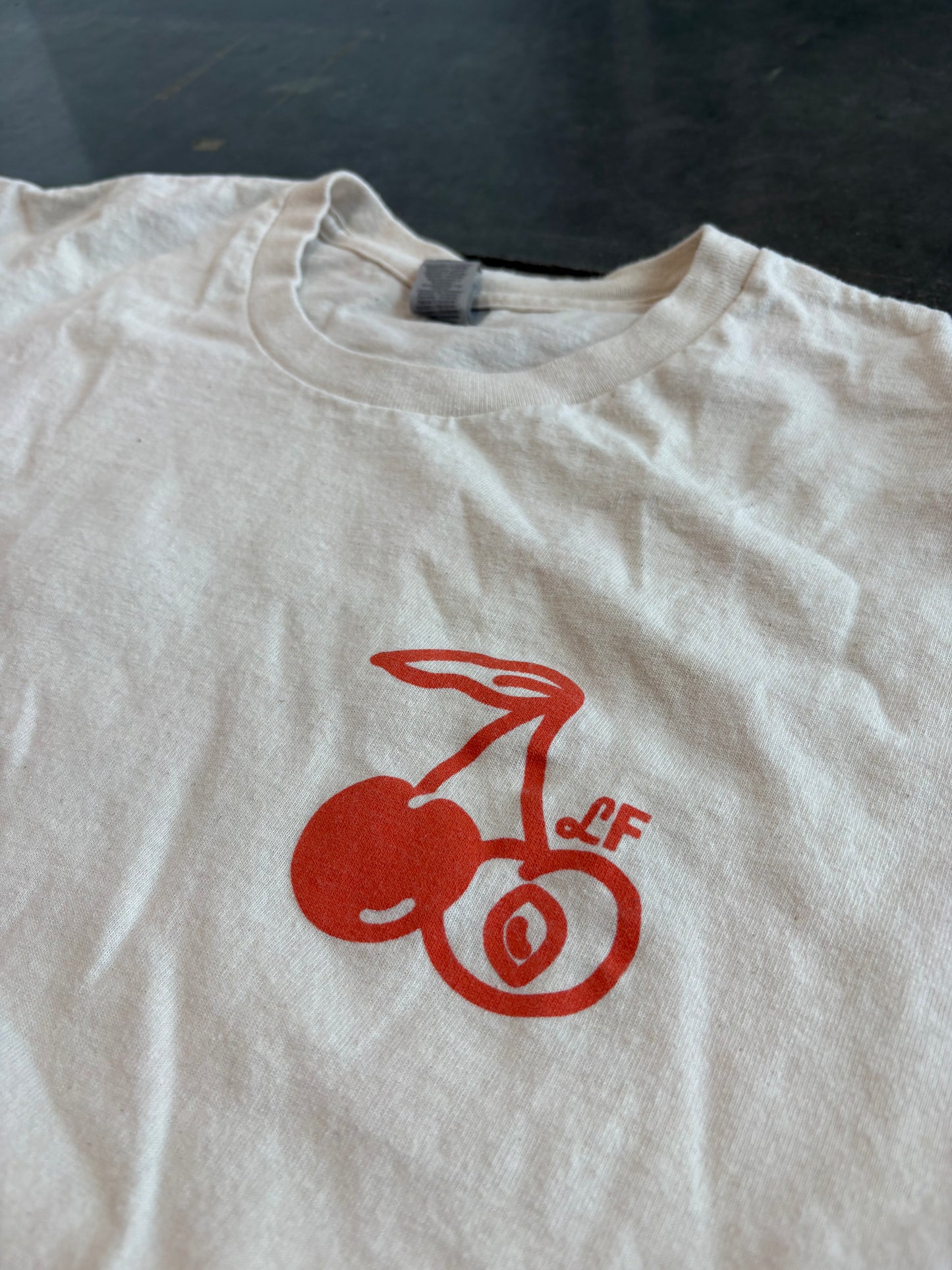 Lady Flour Graphic Tee