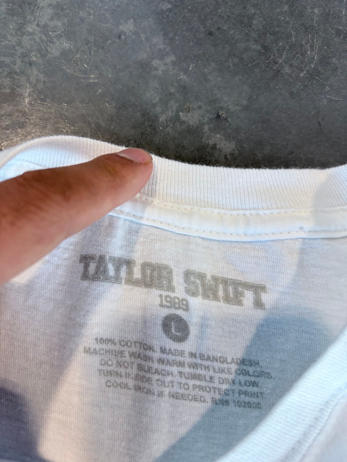 Taylor Swift 1989 Graphic Tee