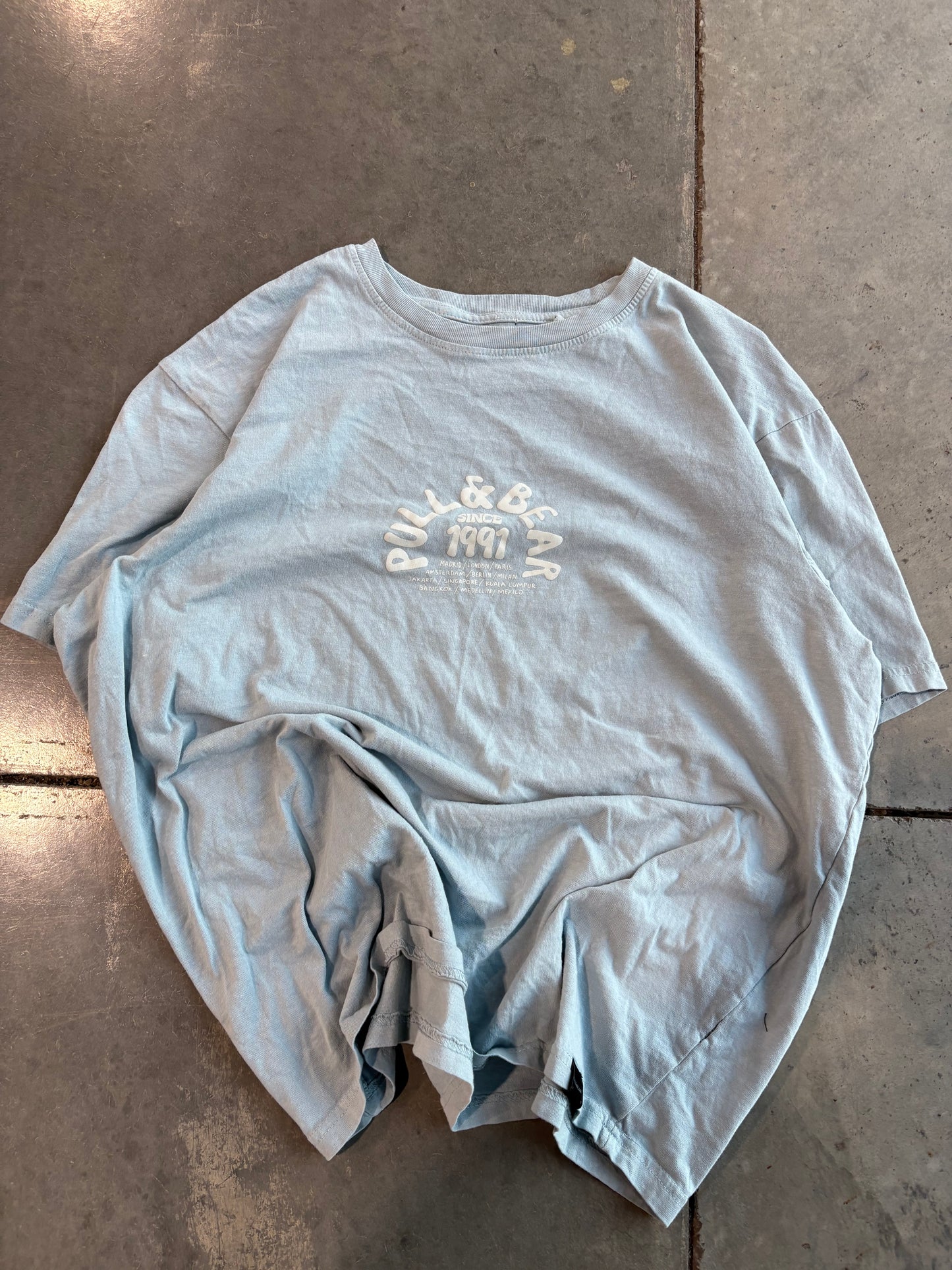 Pull & Bear Graphic Tee