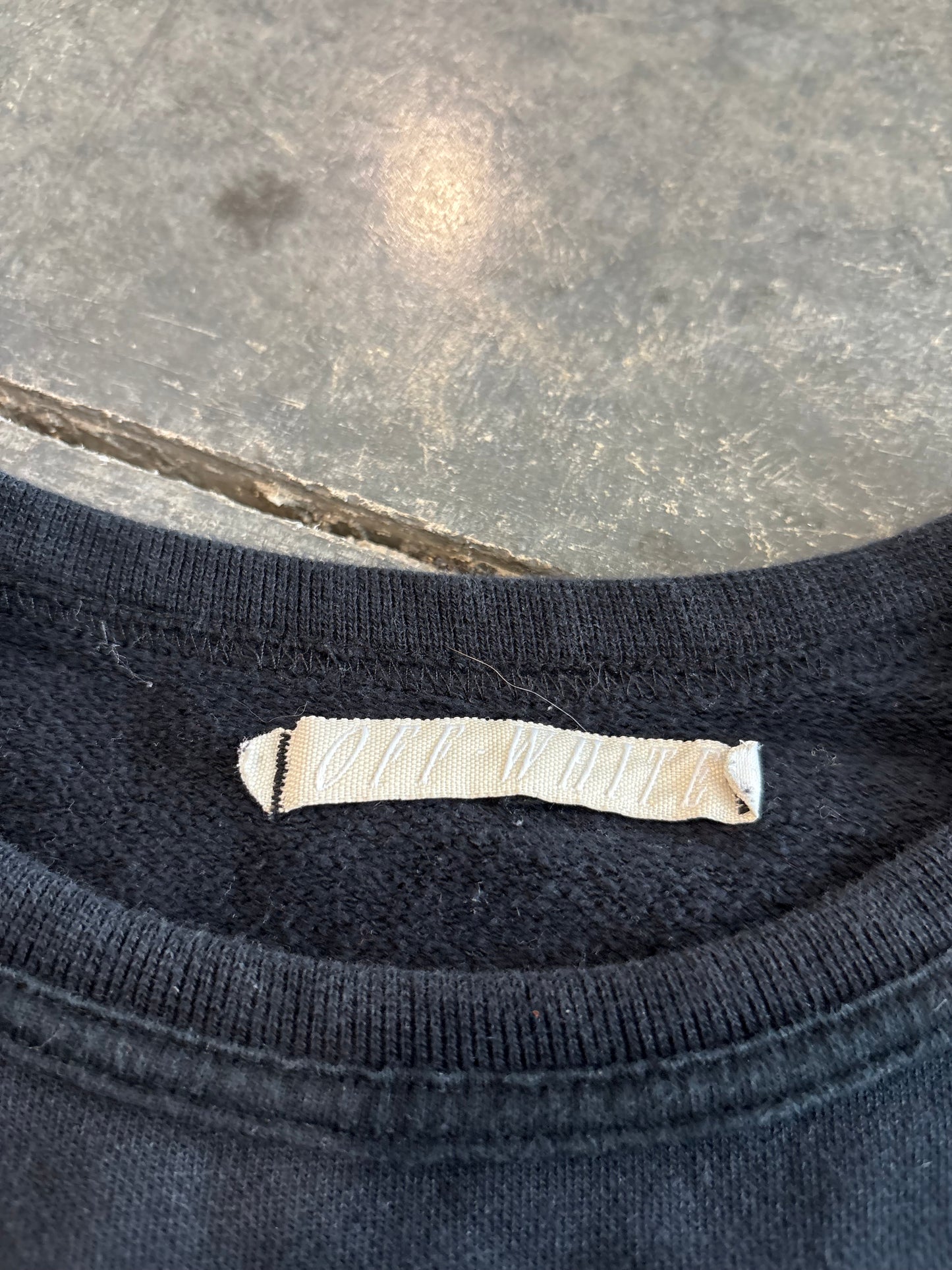 Offwhite Crewneck