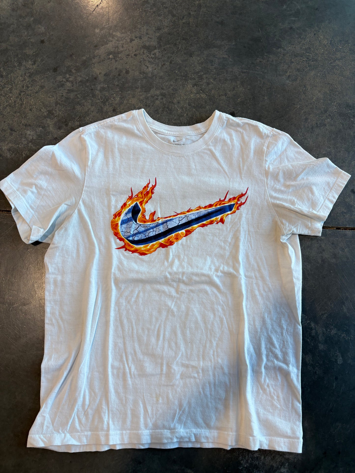 Nike Graphic Tee