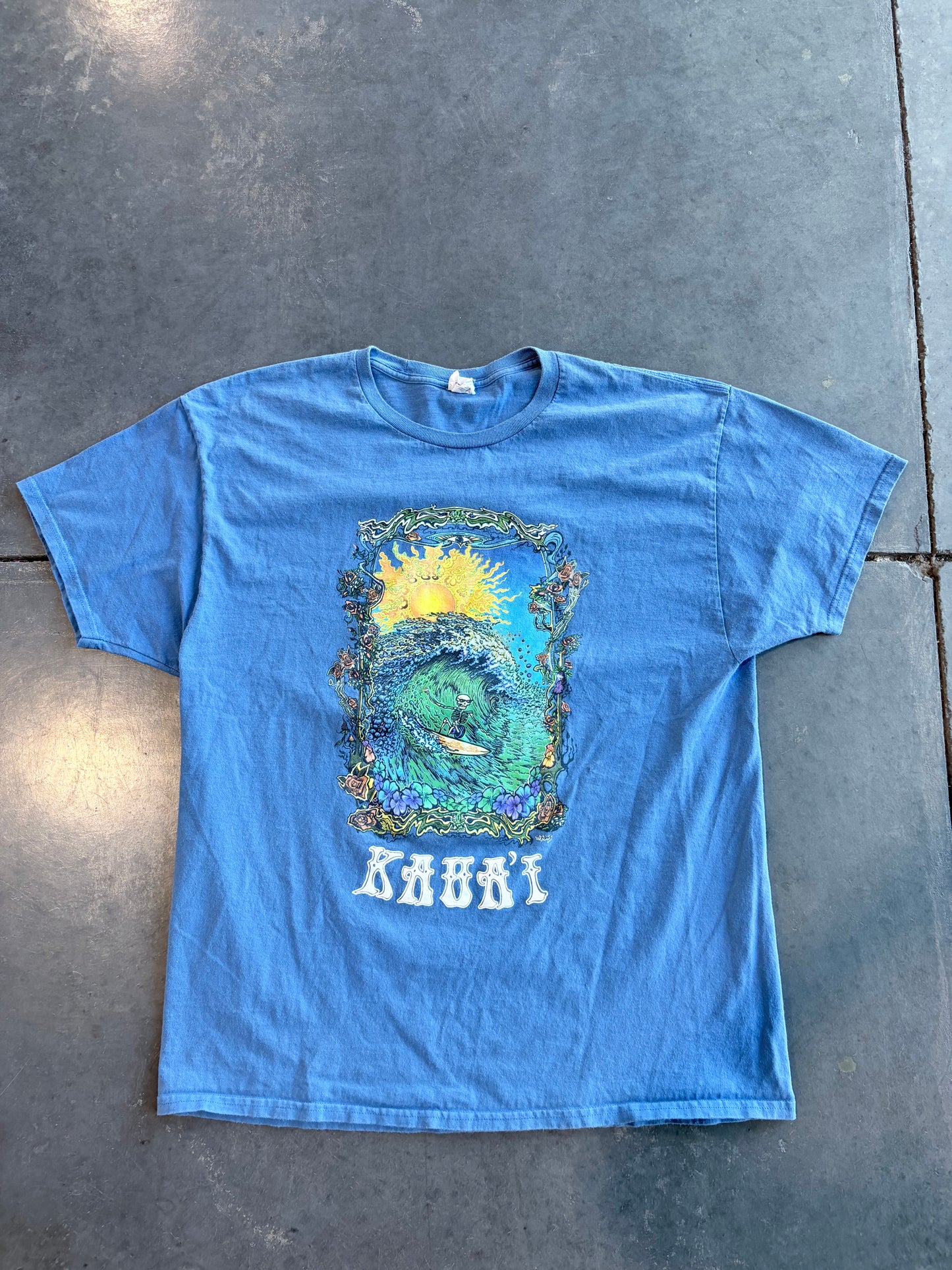 Grunge Kauai Surf Graphic Tee