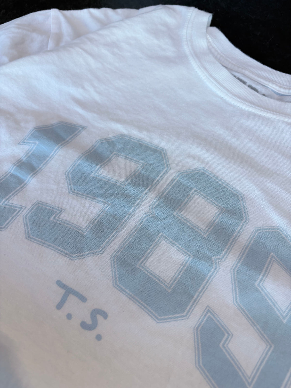 Taylor Swift 1989 Graphic Tee