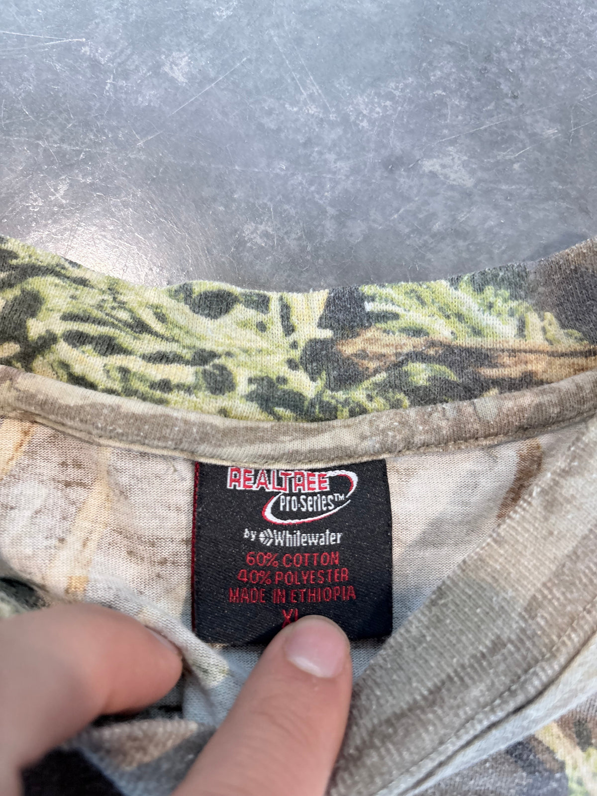 Vintage Y2K Realtree Camo Print Tee