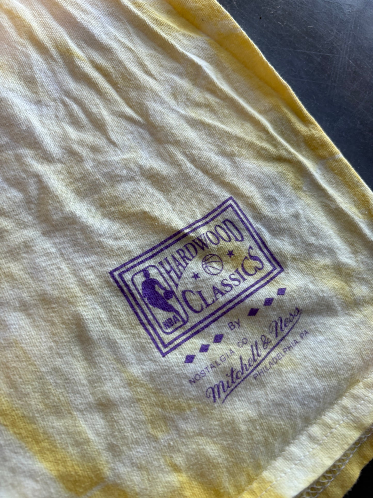 Los Ángeles Lakers Mitchell & Ness Graphic Tee
