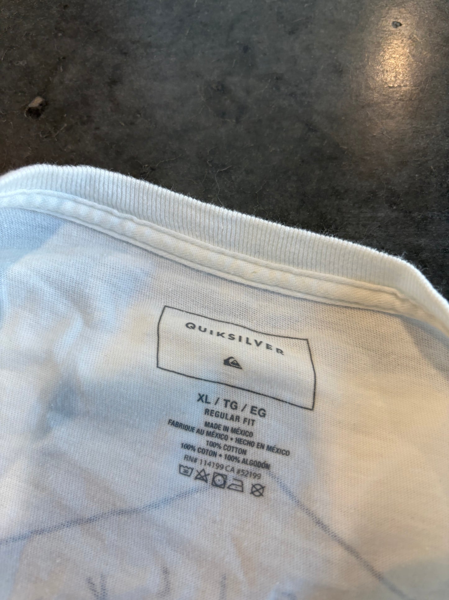 Quiksilver A Touch of Paradise Graphic Tee