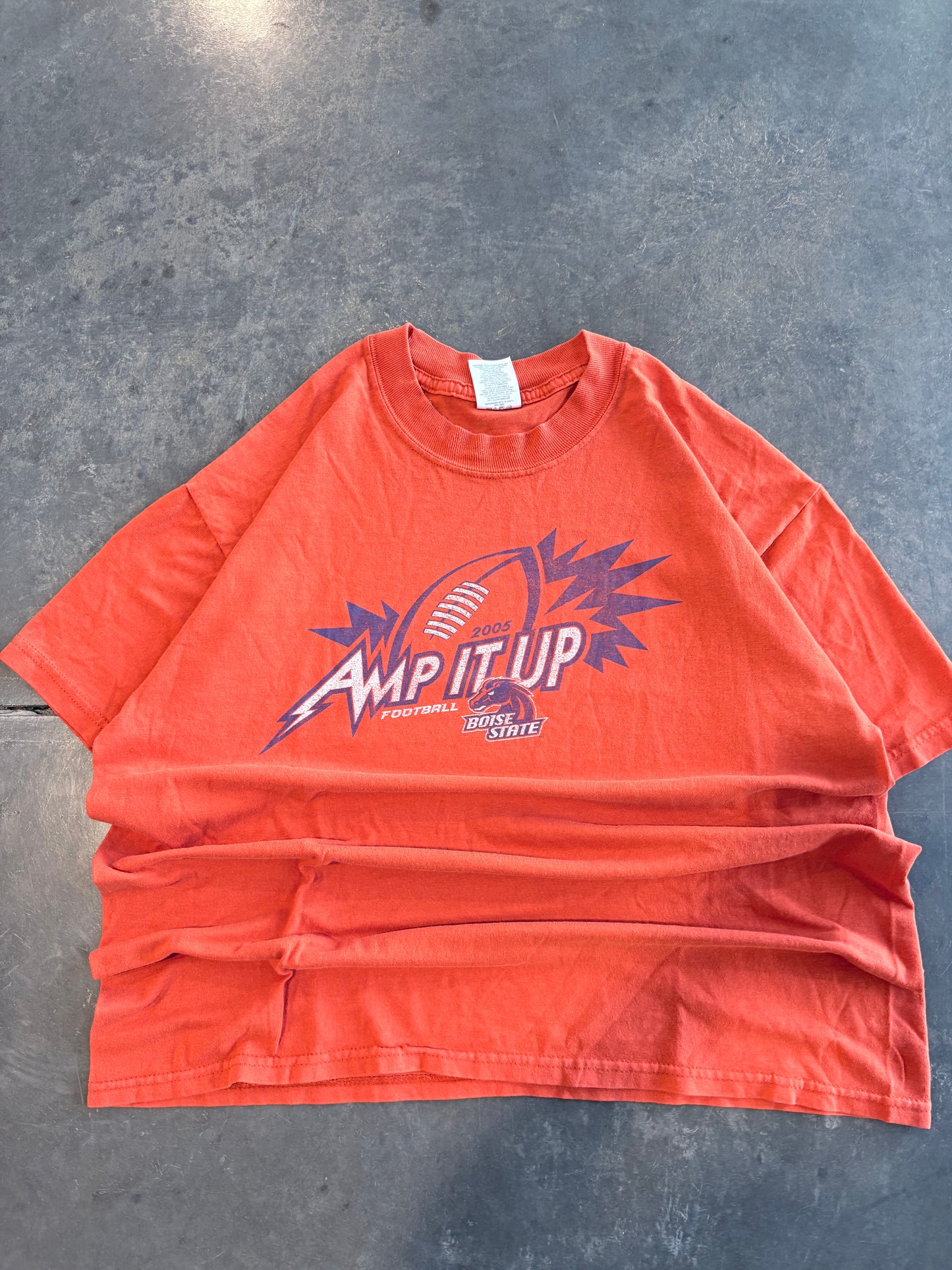 Y2K Boise State Broncos 2005 Amp It Up Graphic Tee