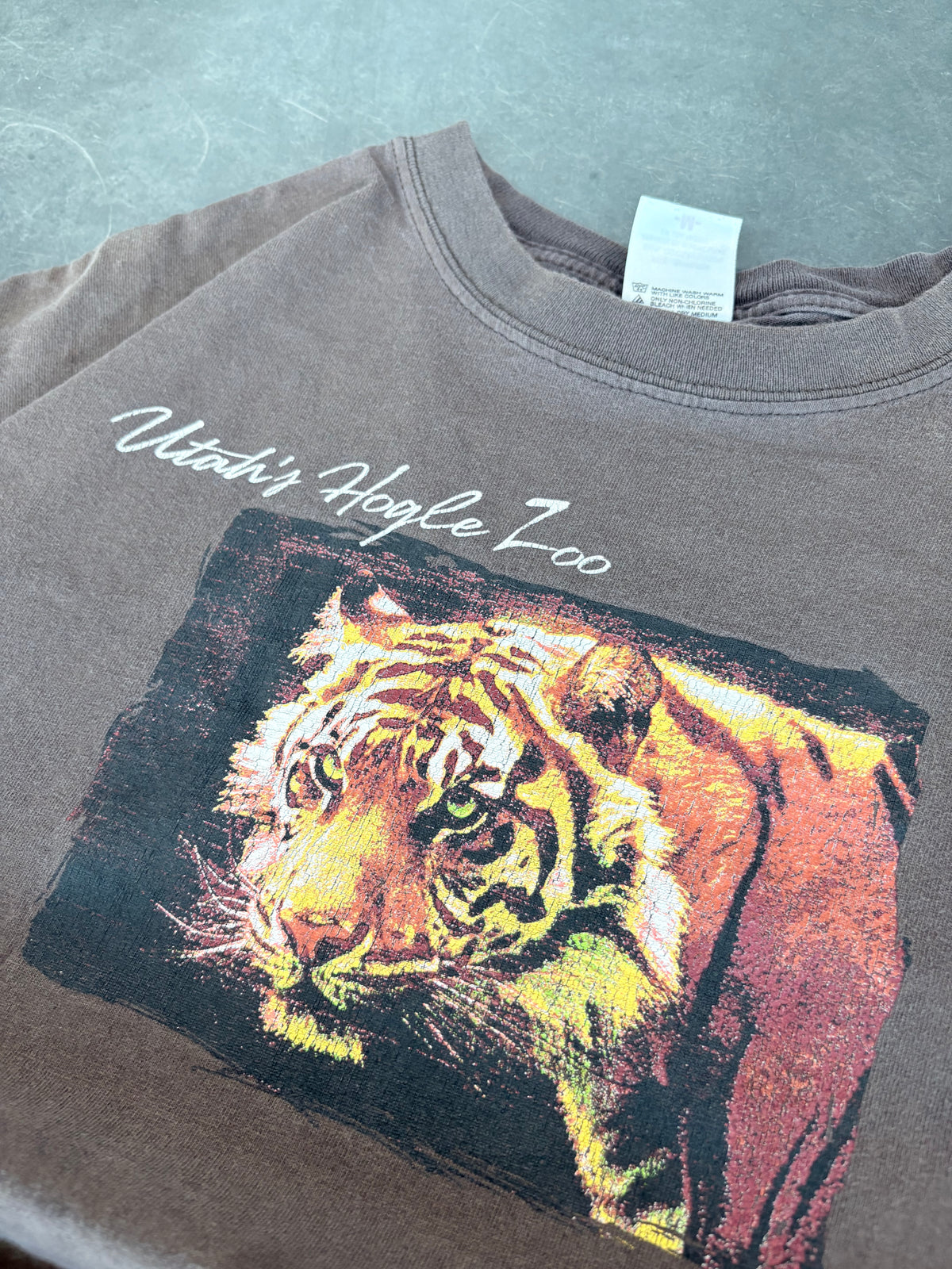 Vintage Y2K Utah Hogle Zoo Graphic Tee