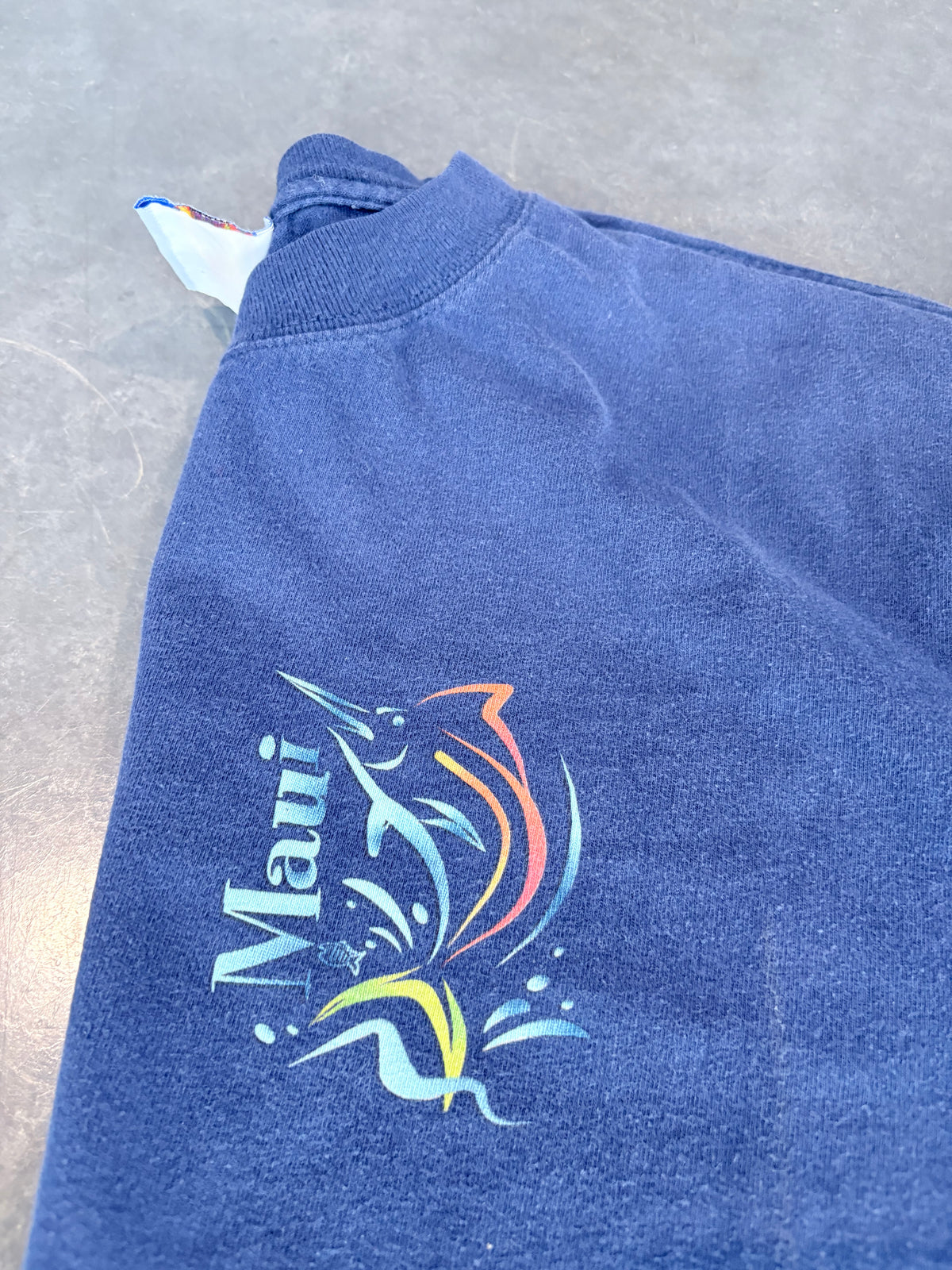 Vintage Y2K Maui Hawaii Graphic Tee