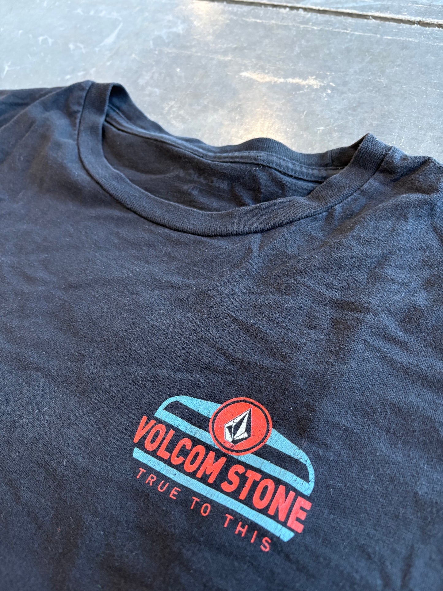 Volcom Stone Graphic Tee Gildan Size