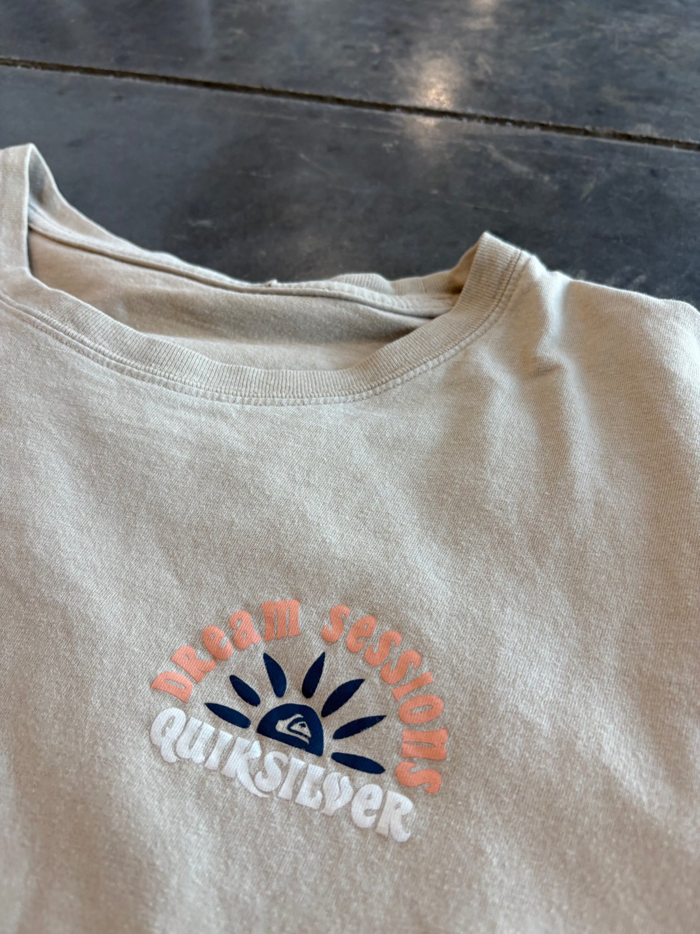 Quiksilver Streetwear Graphic Tee